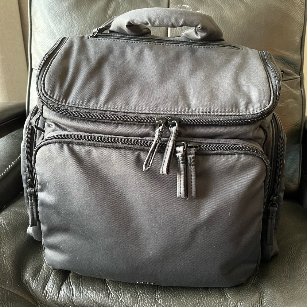 Caraa medium baby bag